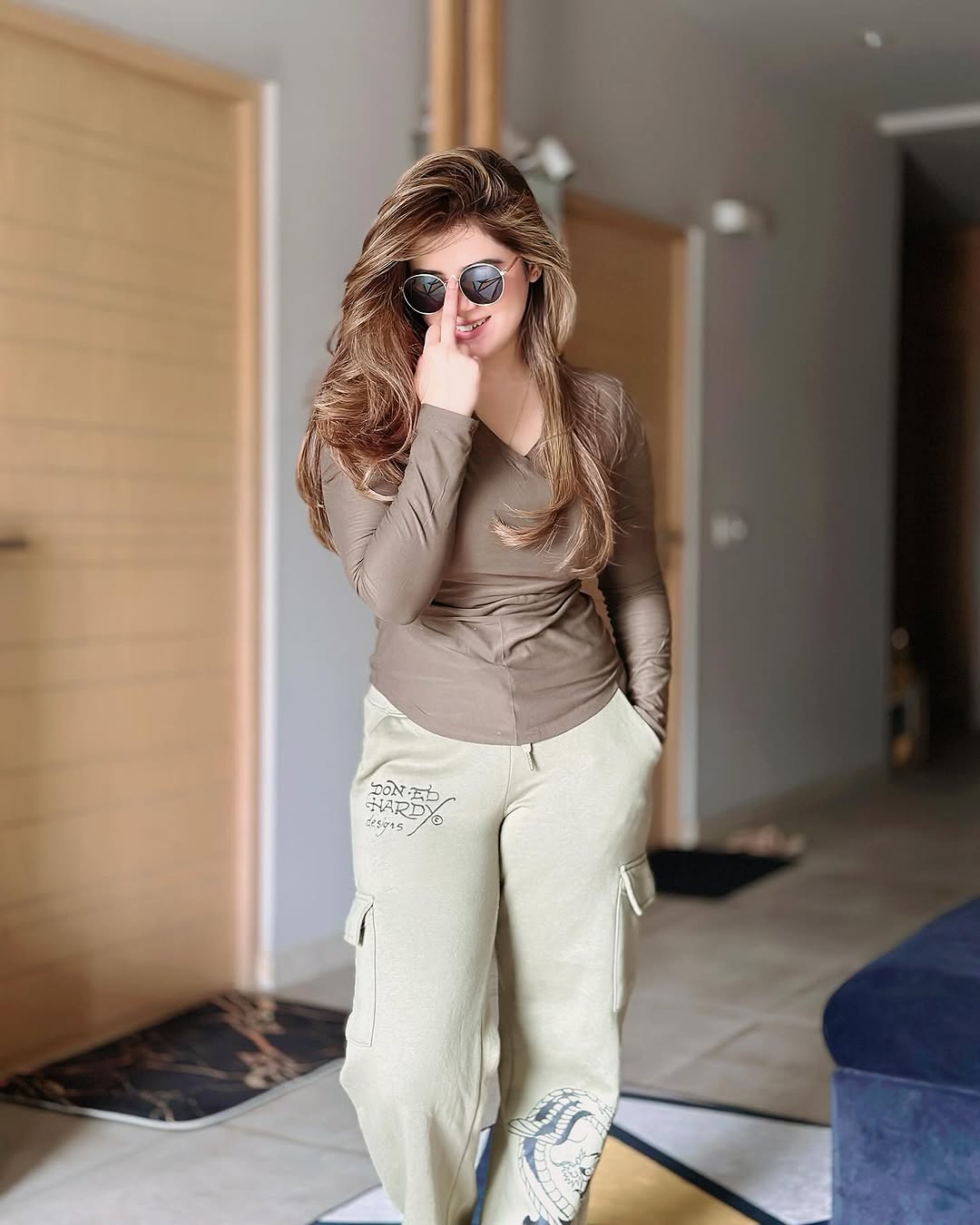 Maya - Karachi Escort Service